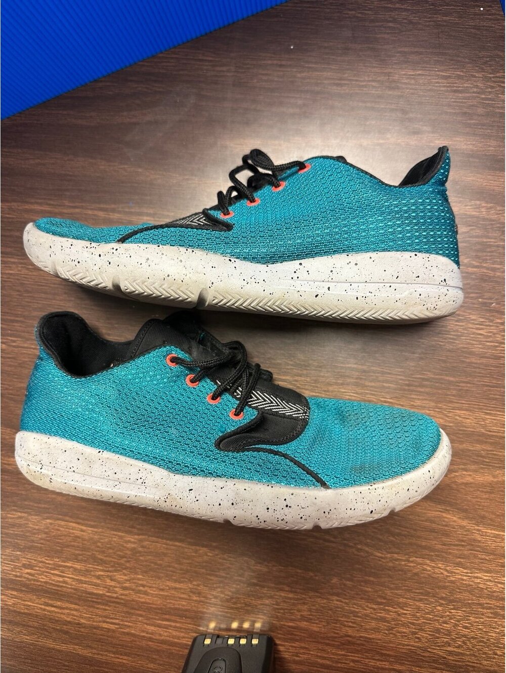 Nike Boys Air Jordan Eclipse 724356-307 Blue Basketball Shoes Sneakers Size 6Y